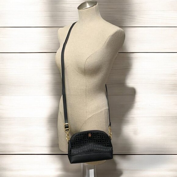 Tommy Hilfiger Mini Crossbody Bag In Black Faux Leather 8.5"x5.5"x3" - Picture 7 of 12